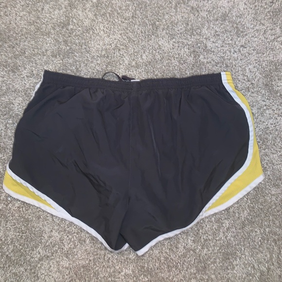 Arizona Gray & Yellow Athletic shorts size L - Picture 7 of 7